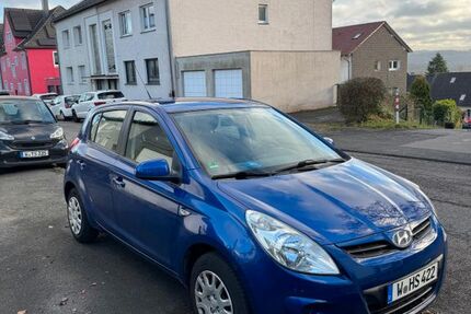 Hyundai i20 128.000 km 3.700 &euro; Wuppertal 42109