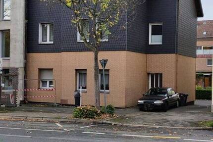 Recklinghausen-Hochlar! Dreifamilienhaus mit zwei Garagen in guter Lage 9 zimmer