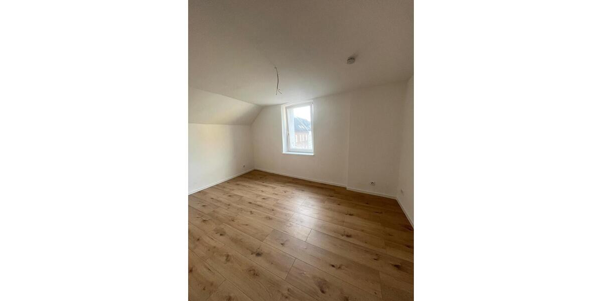 Sanierte 3,5-Zi.-Wohnung mit XXL-Terrasse in GE-Rotthausen zu vermieten! 3 zimmer