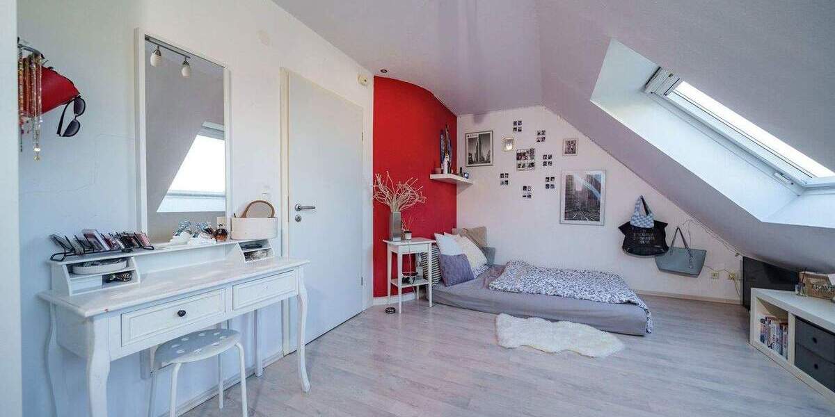 Großzügige Wohnung über 3 Etagen in Bochum LindenDahlhausen 8 zimmer