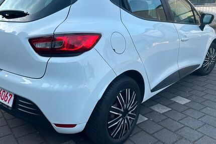 Renault Clio 239.850 km 3.950 &euro; Bochum OT Innenstadt 44809