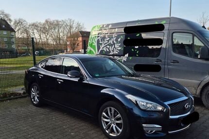 INFINITI Q70 271.750 km 13.999 &euro; Essen 45130