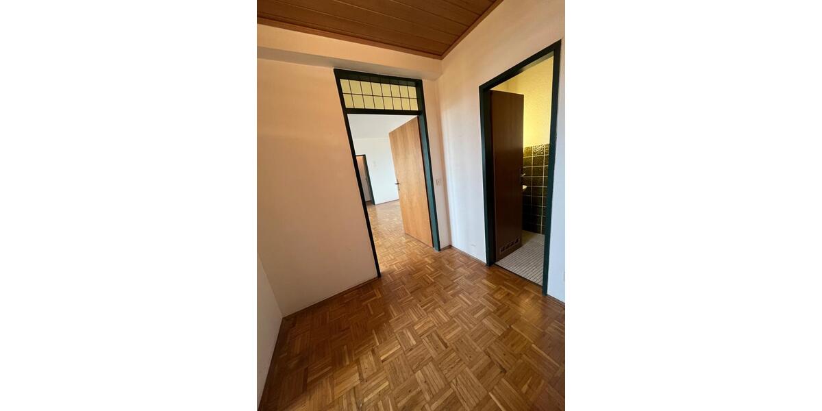 Etagenwohnung Gelsenkirchen - 3.5 Zimmer, 98 m&sup2;, 109.000&euro; | Angebot:26414900