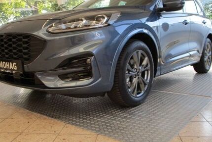 Ford Kuga 8.600 km 25.990 € Recklinghausen 45661