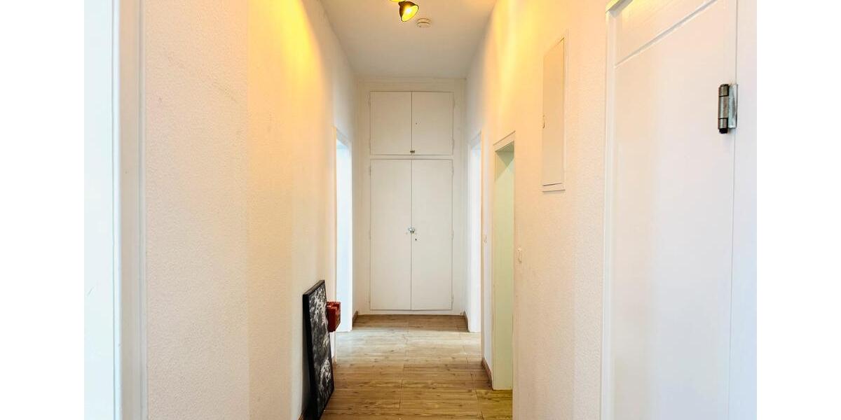 Große 125m2 Wohnung mit Balkon Zentral 4.5 zimmer