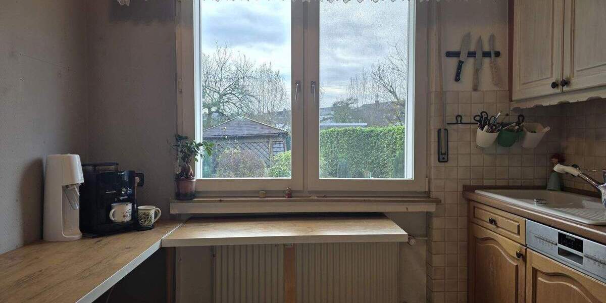 Lichtdurchflutete Eigentumswohnung mit Garten & vielseitigem Souterrain 5 zimmer