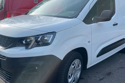Peugeot Partner 102.656 km 10.390 &euro; Herdecke 58313