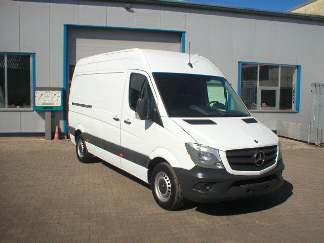 Mercedes-Benz Sprinter 207.839 km 11.700 € Marl 45770