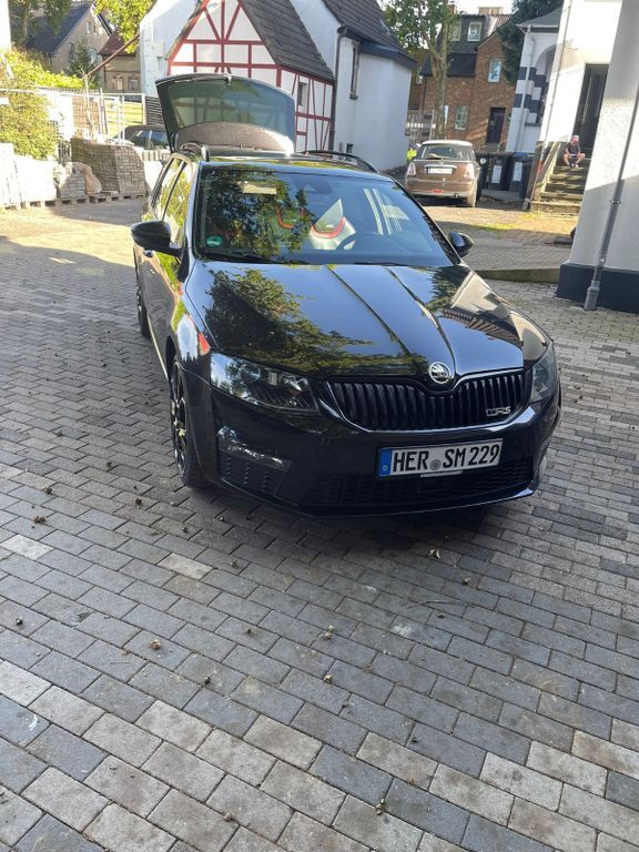 Skoda Octavia 132.533 km 17.499 € Recklinghausen 45663