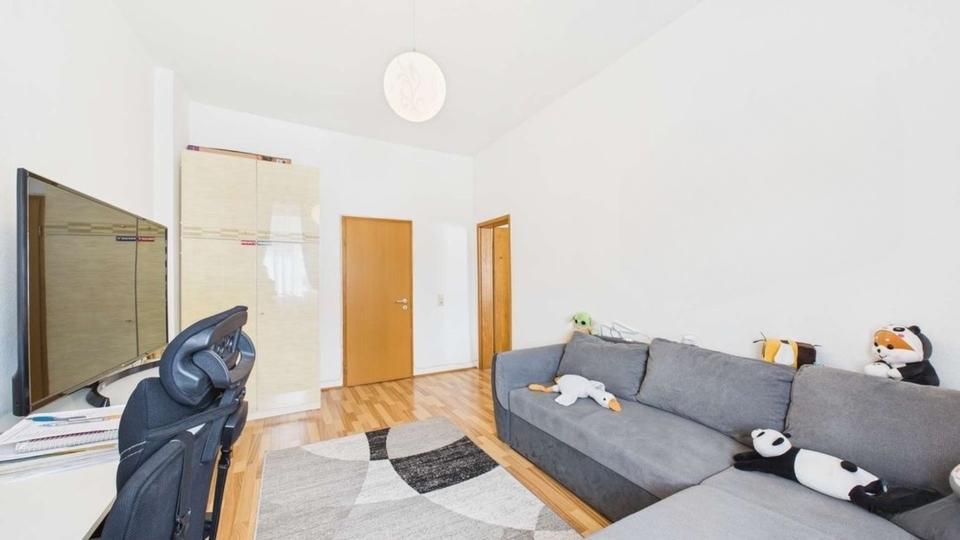 Gemütliche helle 2-Zimmer Wohnung mit Hobbyraum. Privatverkauf!