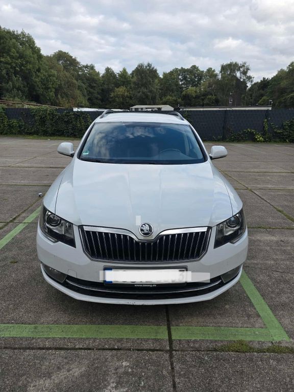 Skoda Superb 273.000 km 6.250 € Essen 45356