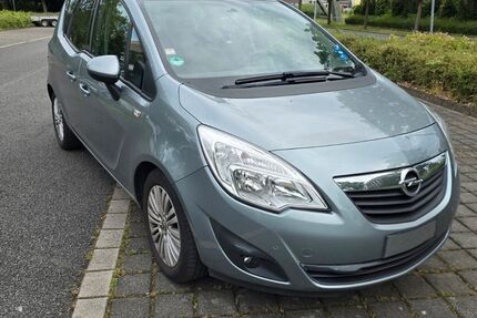 Opel Meriva 157.000 km 5.600 &euro; Oberhausen 46117