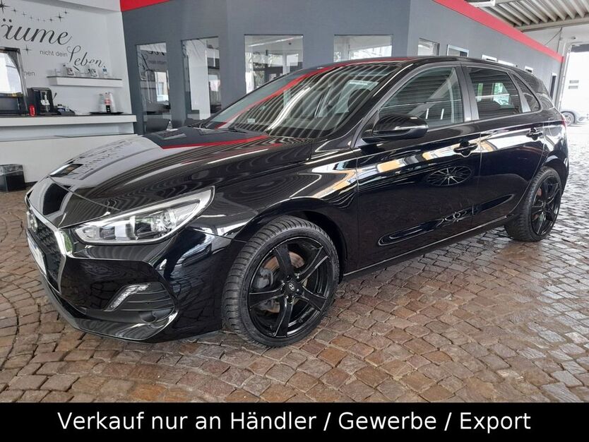 Hyundai i30 90.355 km 12.600 € Gelsenkirchen 45888