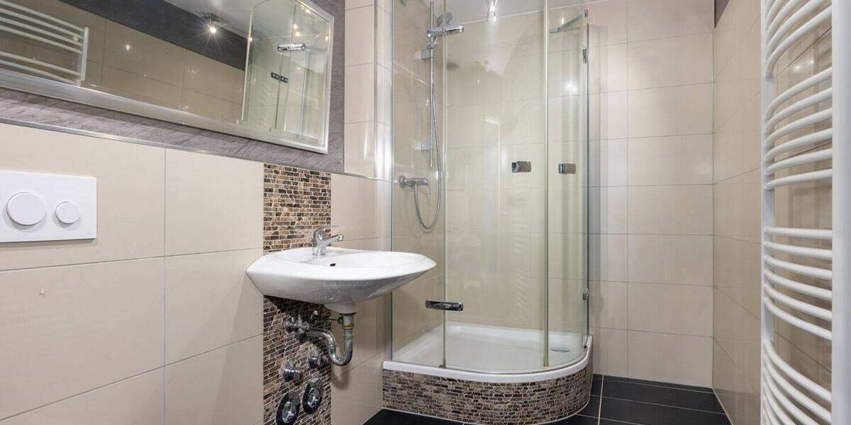 Einfamilienhaus Wuppertal Ronsdorf - 7 Zimmer, 263 m&sup2;, 670.000&euro; | Angebot:26656752