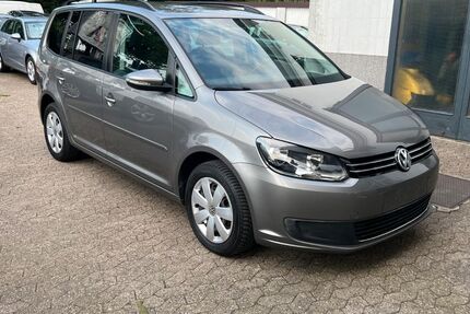 VW Touran 196.000 km 7.980 &euro; Essen 45141