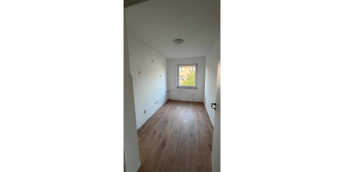 Etagenwohnung Hagen Hagen-Mitte - 4 Zimmer, 80 m&sup2;, 900&euro; | Angebot:27570153