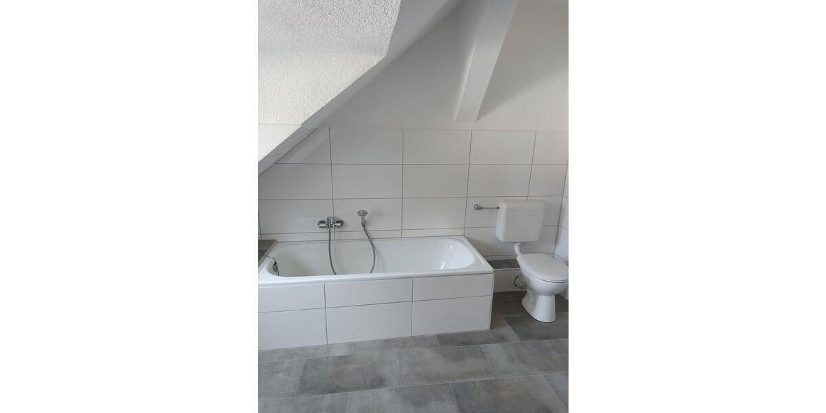 Dachgeschosswohnung 3 zimmer