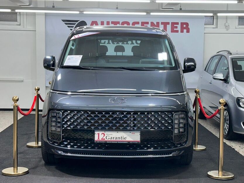 Hyundai STARIA 21.600 km 41.899 € Oberhausen 46049