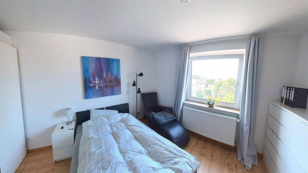 Moderne 2,5-Zimmer-Wohnung mit EBK in der Augustastraße 41