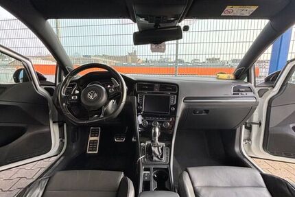 VW Golf