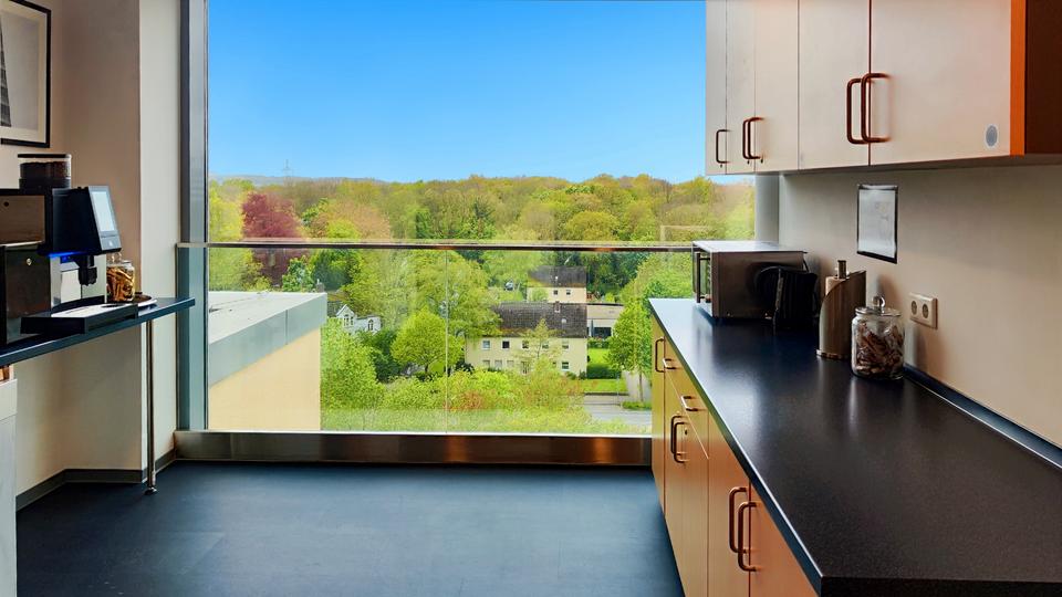 Privater Büroraum für 3 Person in Regus Rheinelbe Park zimmer