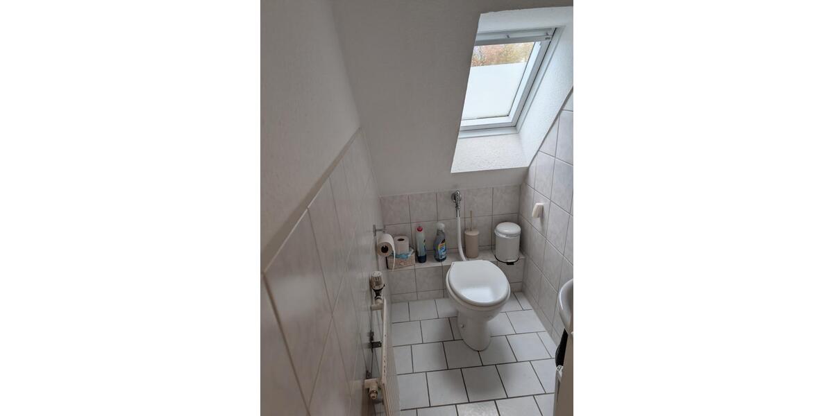 Dachgeschoßwohnung Bochum Querenburg - 3 Zimmer, 68 m&sup2;, 680&euro; | Angebot:26560395