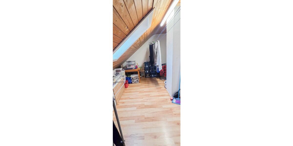 Dachgeschoßwohnung Bottrop Feldhausen - 3.5 Zimmer, 85 m&sup2;, 540&euro; | Angebot:25655187