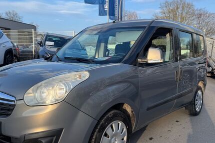 Opel Combo 85.000 km 6.490 &euro; Datteln 45711