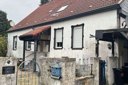 Haus zum Kaufen in Bochum Höntrop 283.000 € 211 m² 10 zimmer