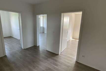 Wohnung Velbert Velbert-Mitte - 2 Zimmer, 63 m&sup2;, 479&euro; | Angebot:26864992