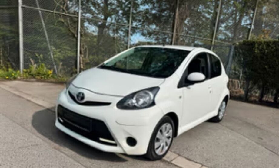 Aygo (X)