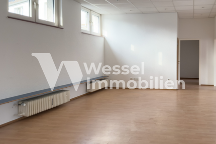 Büro in Mülheim an der Ruhr 950 € 120 m² zimmer