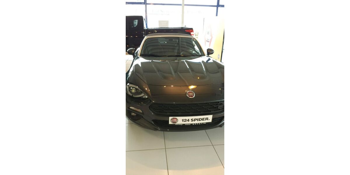 Fiat 124 Spider 39.000 km 18.900 &euro; Mülheim 45479