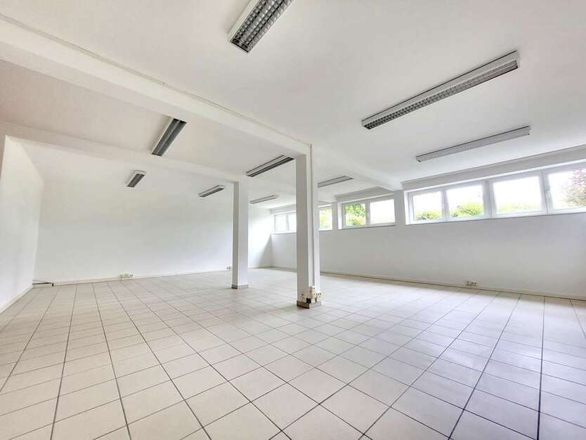 Büro in Regensburg 808 € 101 m²
