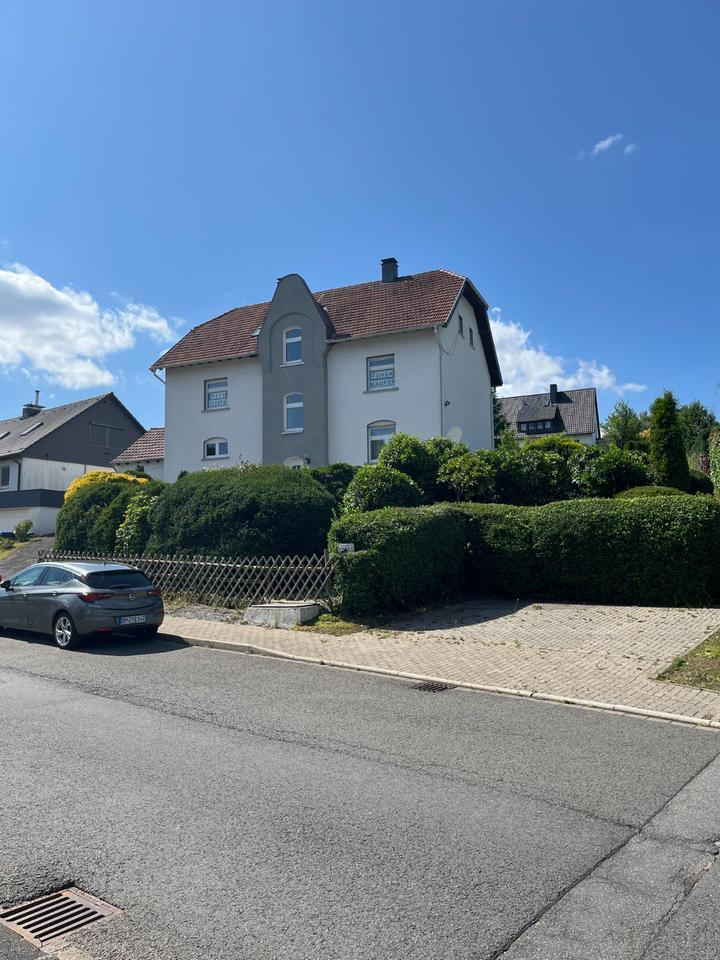 Mehr- Einfamilienhaus mit viel Platz und Garten -PROVISIONSFREI-