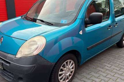 Renault Kangoo 397.228 km 2.099 &euro; Oberhausen 46145