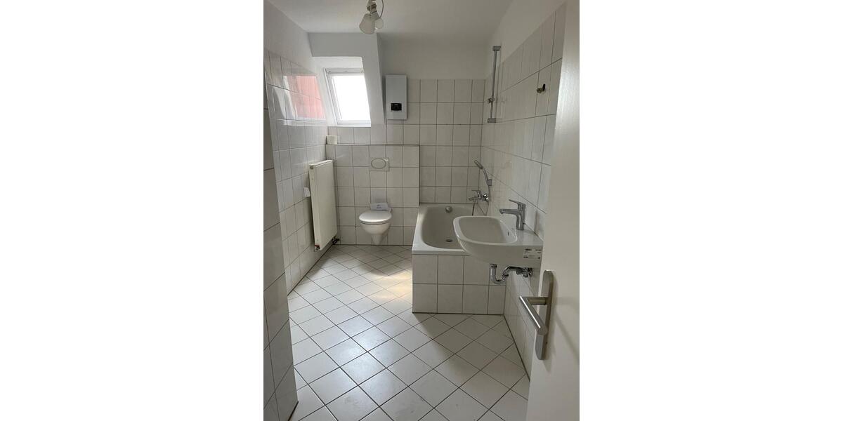Dachgeschoßwohnung Bochum Bochum-Südwest - 4 Zimmer, 96 m&sup2;, 575&euro; | Angebot:25637333