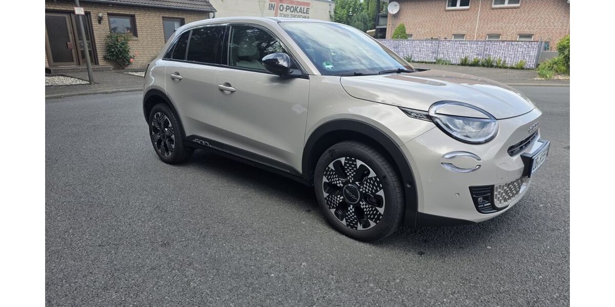 Fiat 600 8.200 km 22.900 &euro; Recklinghausen 45659