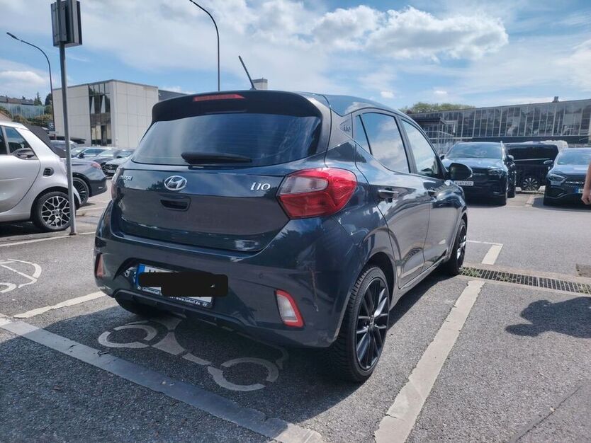 i10