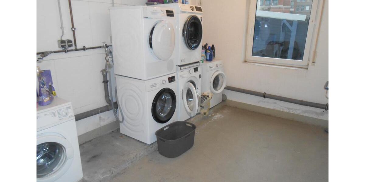 3-Zimmer-Wohnung auf zwei Ebenen mit Balkon und Stellplatz 3 zimmer