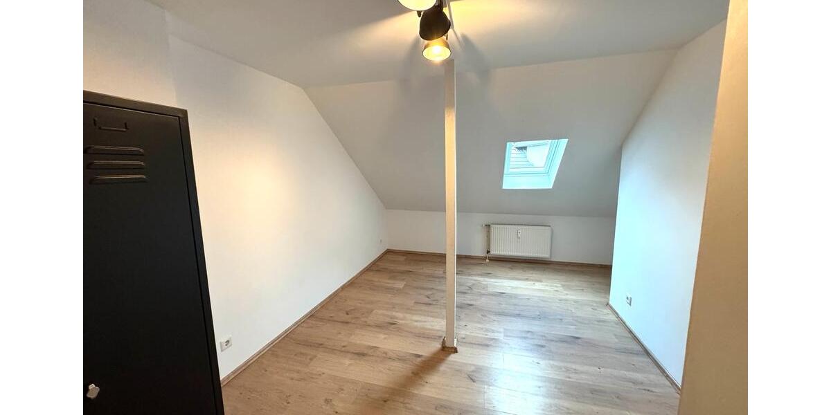 Helle 3,5 Zimmerwohnung Dachgeschoss zentral in Gladbeck Mitte 3.5 zimmer