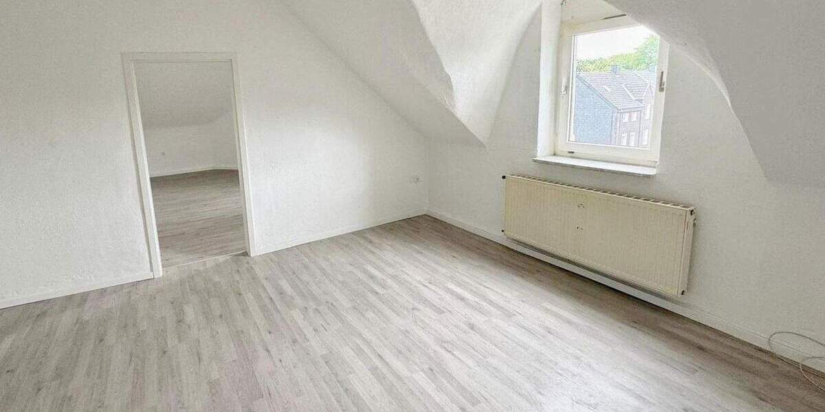 Renovierte Wohnung gegenüber des Stadtgartens Wanne-Eickel 5 zimmer