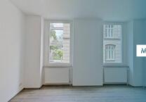 Sanierte 4-Zimmer-Erdgeschoßwohnung mit privatem Garten und Tageslichtbad
