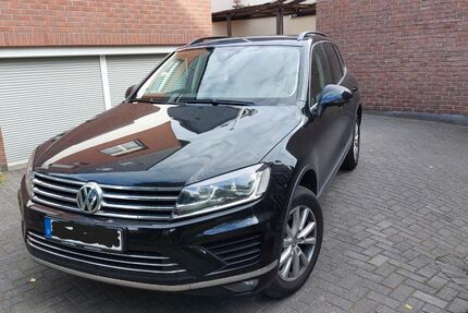 VW Touareg 104.000 km 20.500 € Duisburg 47259