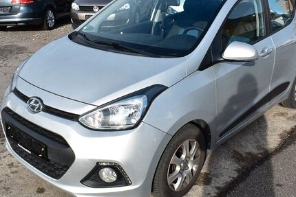 Hyundai i10 32.500 km 10.980 &euro; Oberhausen 46145