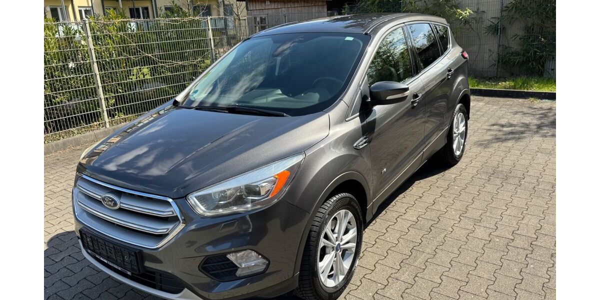 Ford Kuga 123.600 km 11.998 &euro; Herne ( Nordrhein-Westfalen ) 44628