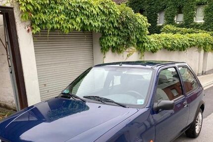 Ford Fiesta 86.800 km 2.000 &euro; Essen 45127