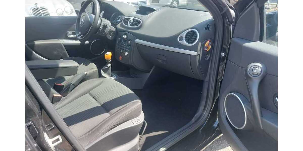 Renault Clio 299.999 km 1.000 &euro; Witten 58454