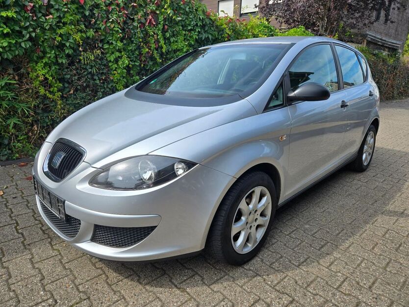 Seat Altea 171.923 km 2.450 € Oberhausen 46149