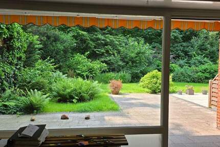 *** Im Dornröschenschlaf! *** geräumig und familienfreundlich *** Terrassenwohnung am Wald *** 5 zimmer